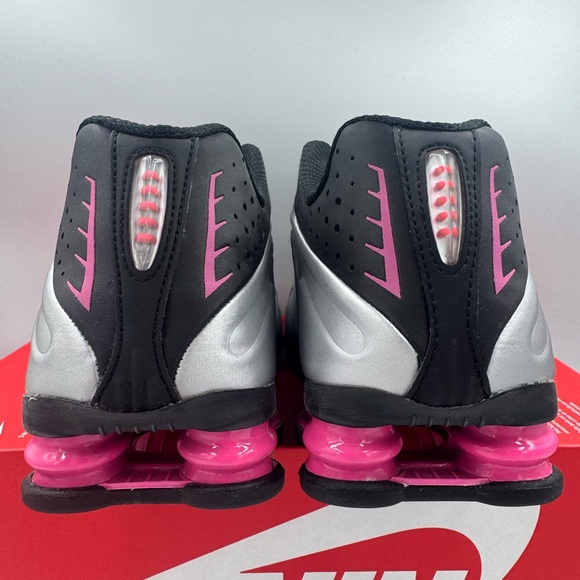 Nike Shox R4 Black Metallic Silver Pinksicle BRAND NEW Size 10 Women - Picture 4 of 8